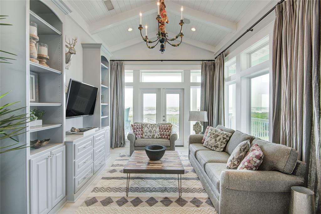 4056 Biscayne Beach Road, Port Bolivar, Texas image 11