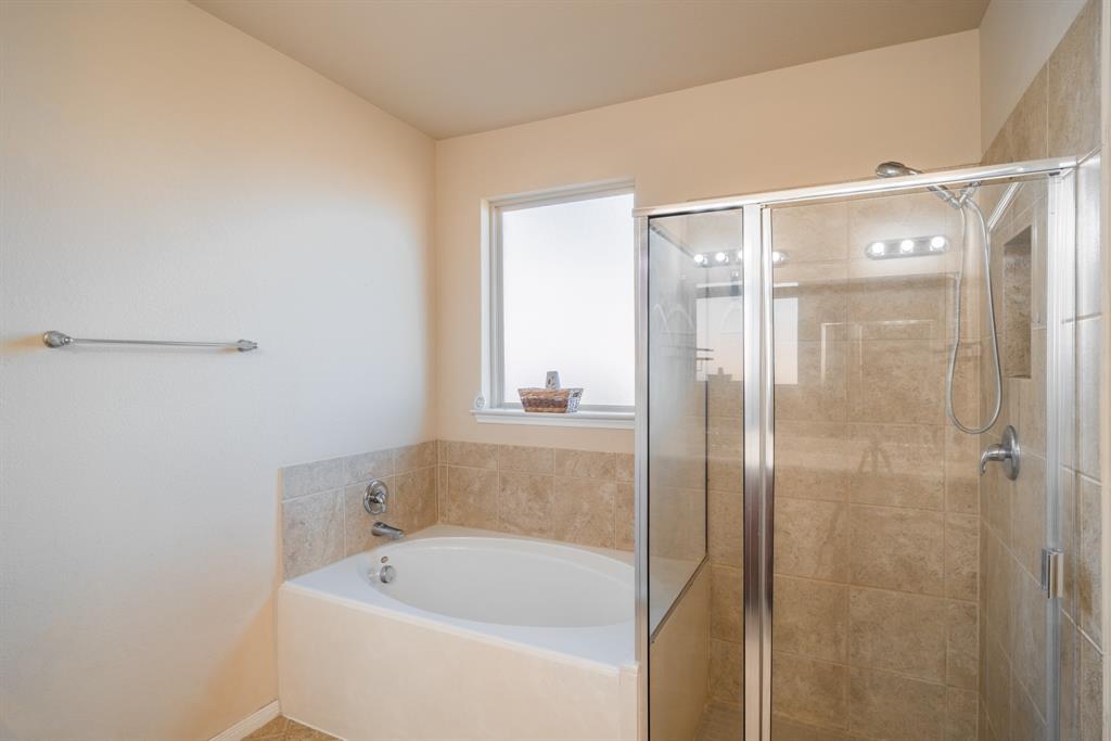 2402 Copper Fields Drive, Rosharon, Texas image 16