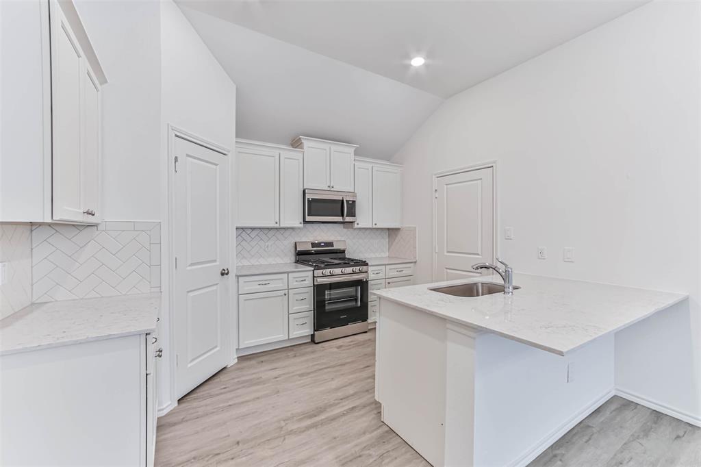 106 County Road 51030, Cleveland, Texas image 7