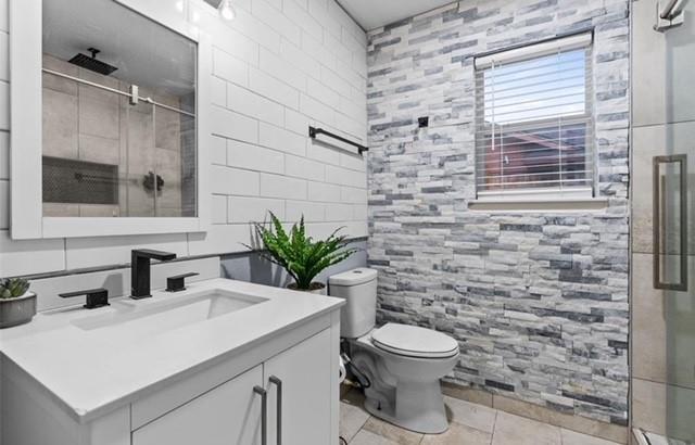 235 Taranto Lane, Houston, Texas image 6