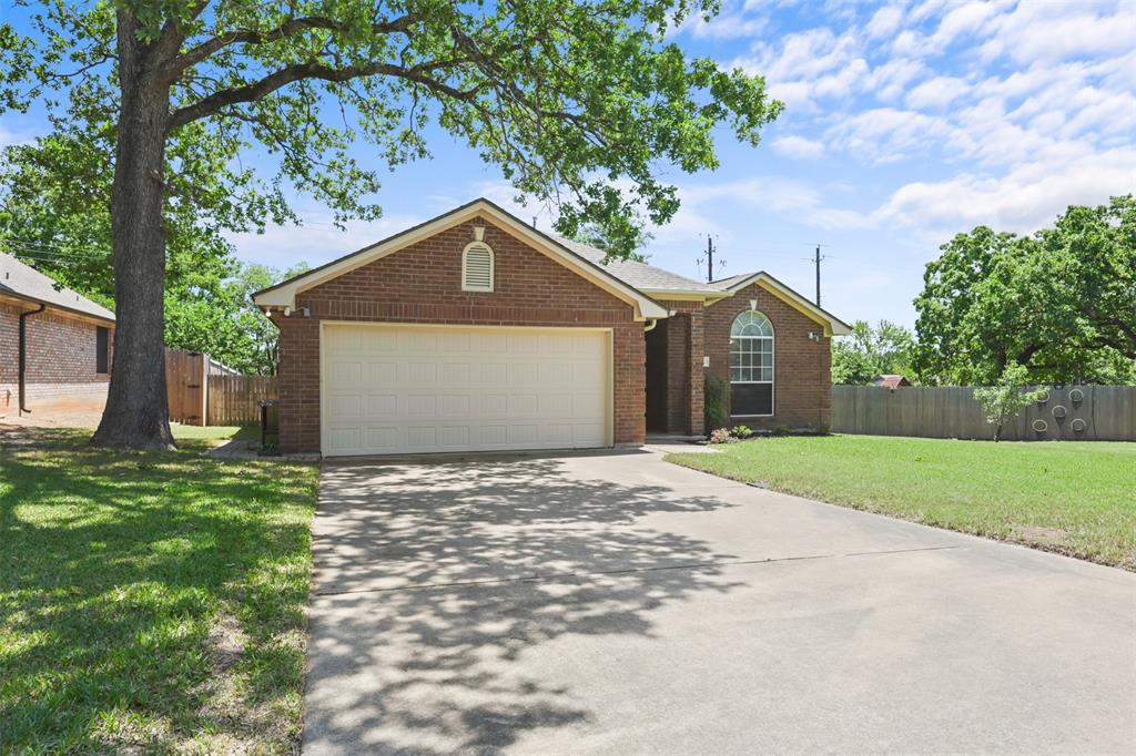 2823 Brandywine Circle, Bryan, Texas image 2