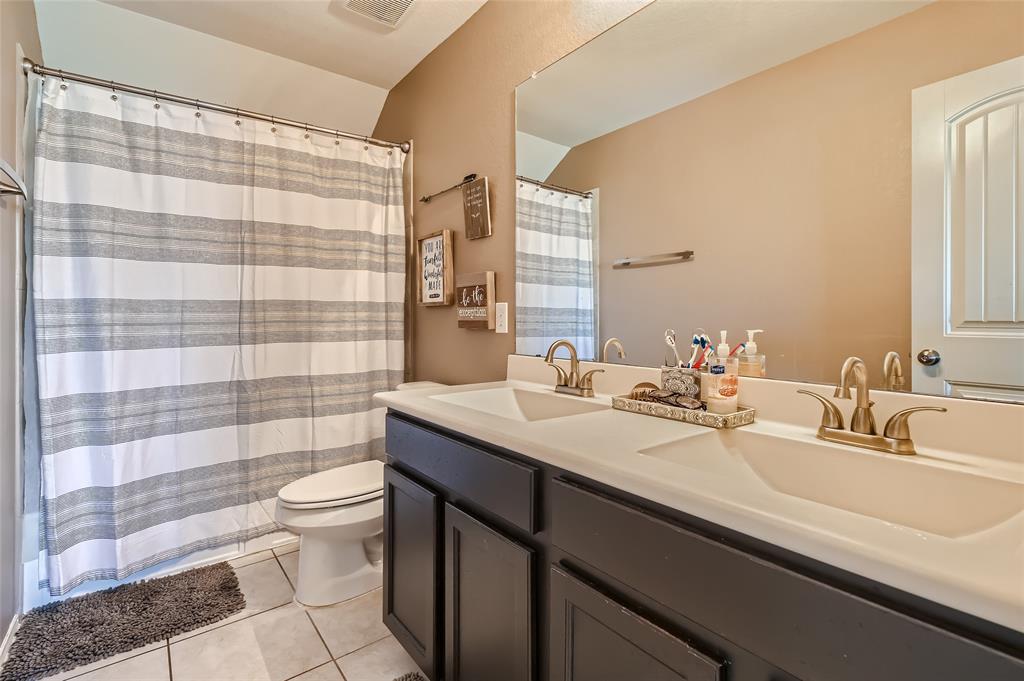 430 Branch Oak Court, La Marque, Texas image 11