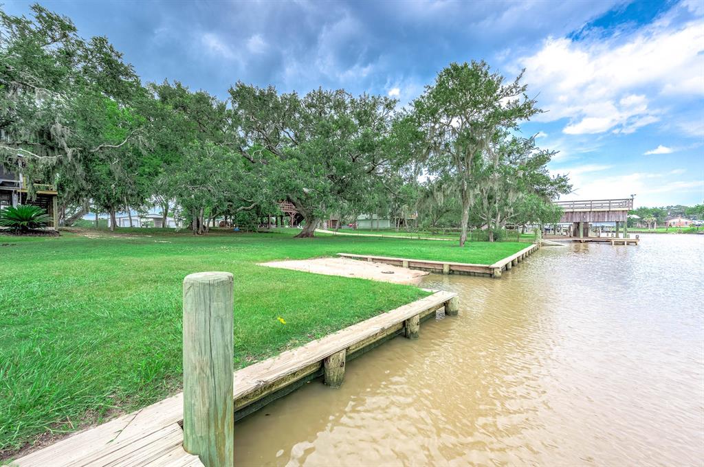 134 Private Road 652, Sargent, Texas image 36