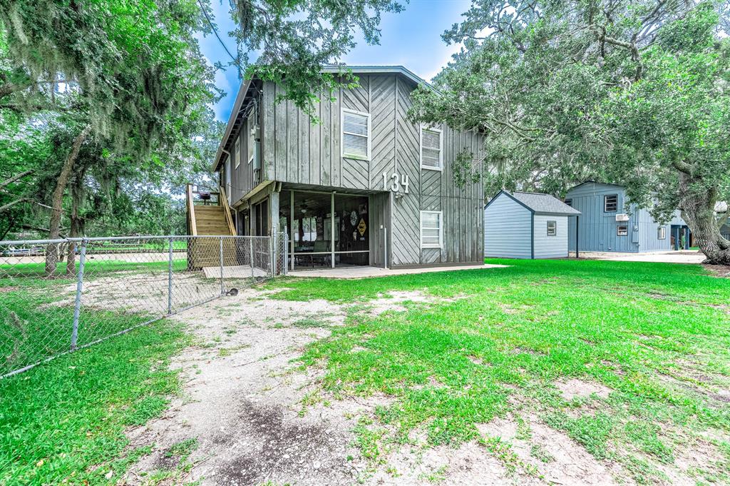 134 Private Road 652, Sargent, Texas image 1