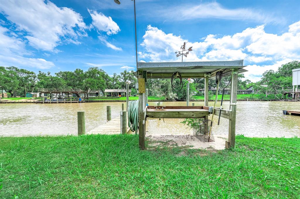 134 Private Road 652, Sargent, Texas image 33