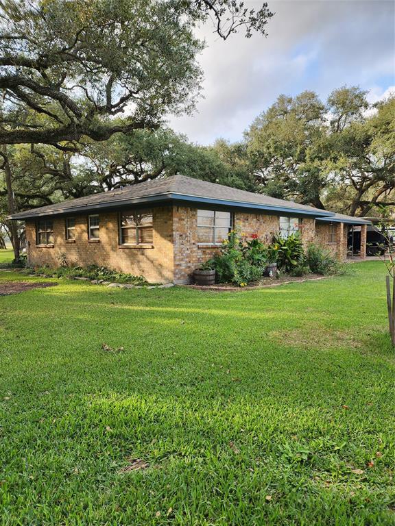 4311 Cr 417 Hoffman Rd, Markham, Texas image 3