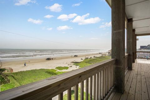 Photo of 2635 Holiday Drive, Crystal Beach, TX 77650 (MLS # 78925471)