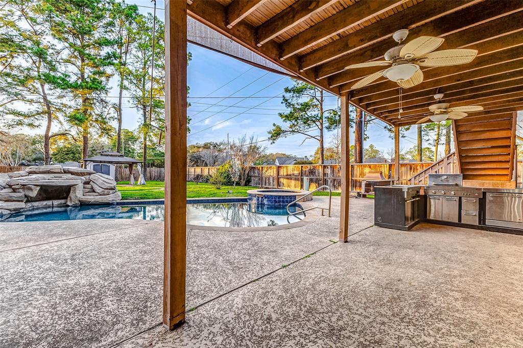 property-search 4 7715 Oakwood Lakes Drive