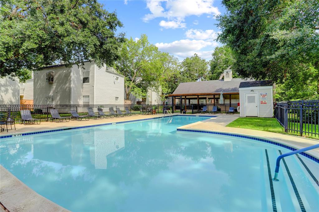 9809 Richmond Avenue #F1, Houston, Texas image 16