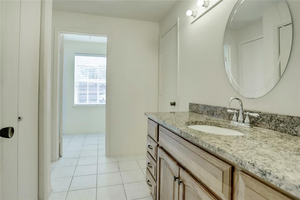 9809 Richmond Avenue #F1, Houston, Texas image 11