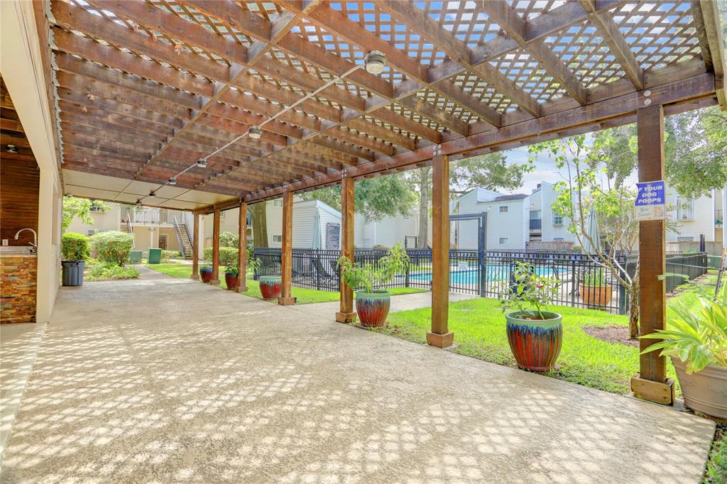 9809 Richmond Avenue #F1, Houston, Texas image 15