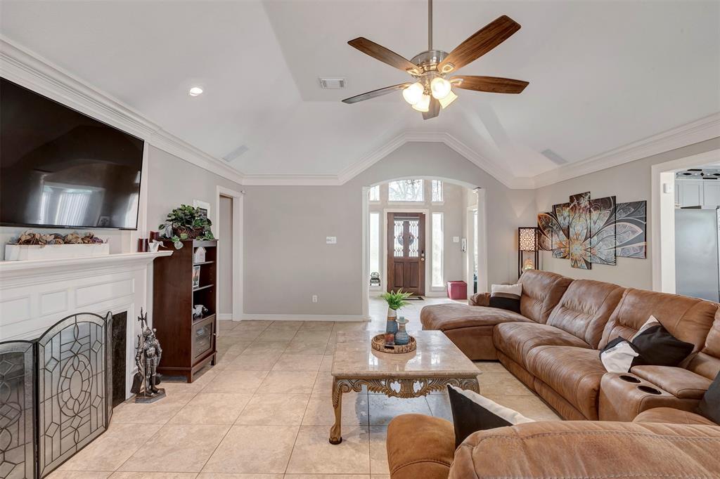 2134 Kilkenny Drive, Pearland, Texas image 19