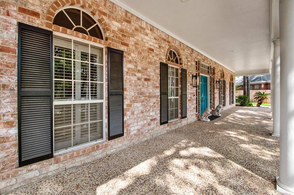 13718 Gainesway Drive