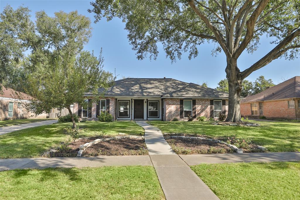 15322 Glamorgan Drive, Jersey Village, Texas image 3