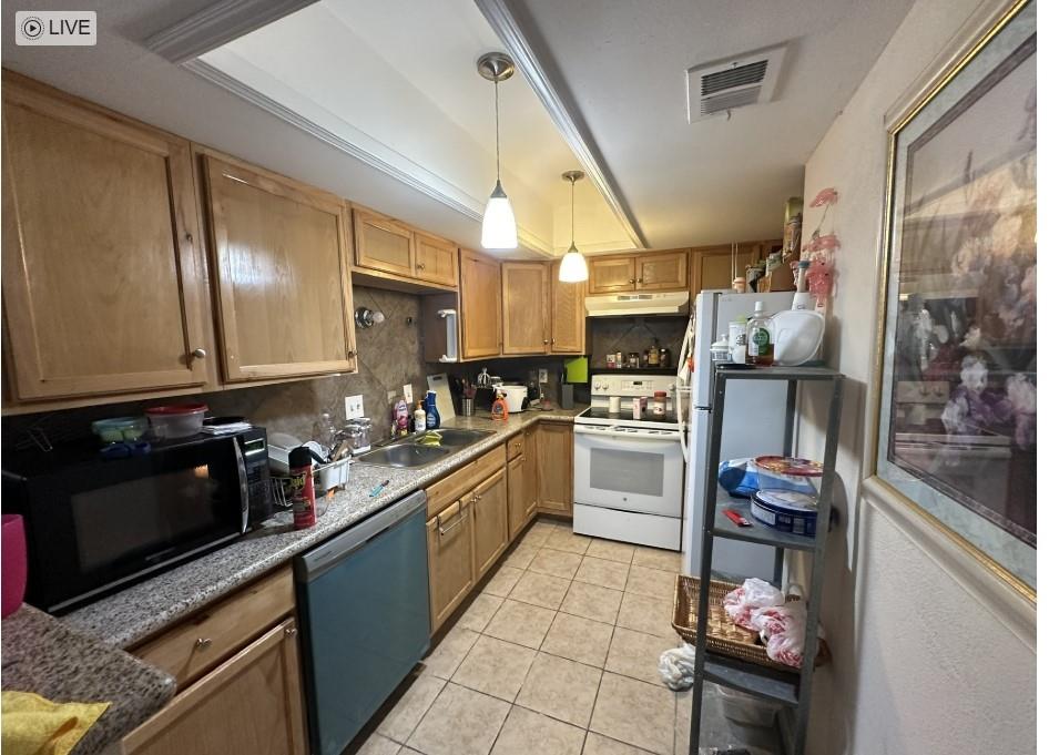 8979 Imogene St St, Houston, Texas image 11