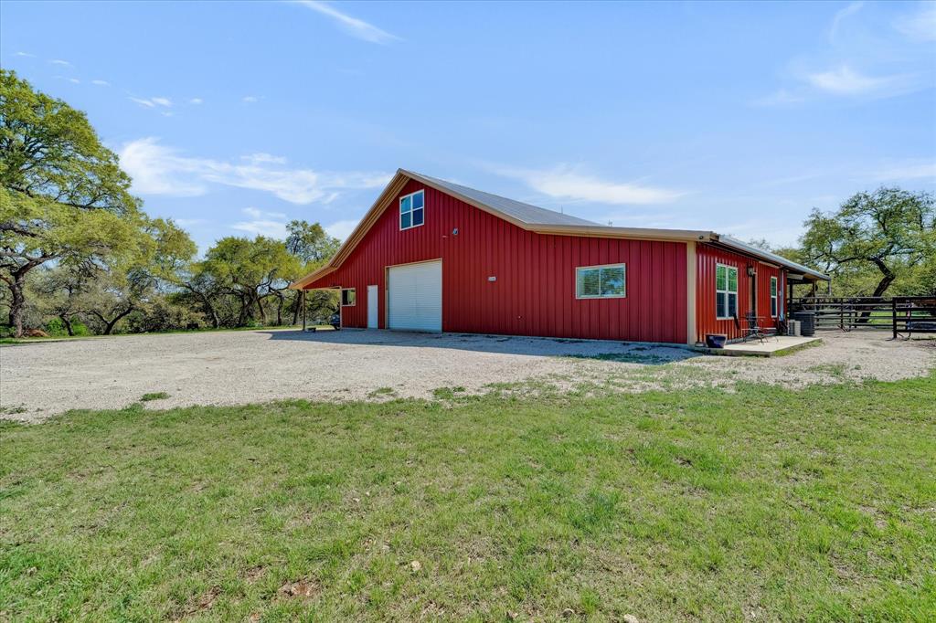 1496 Logans Way Way, Blanco, Texas image 31
