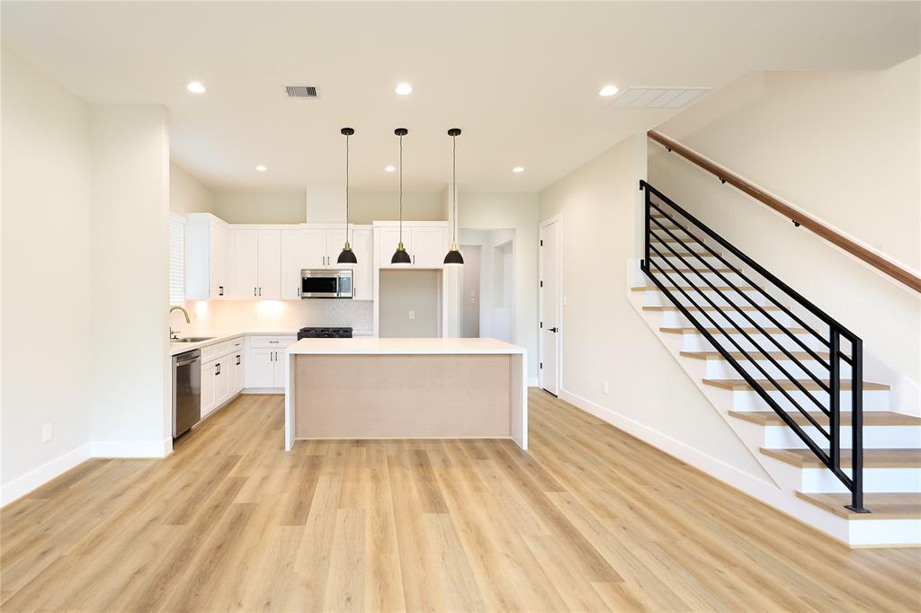 3310 Bremond Street, Houston, Texas image 2