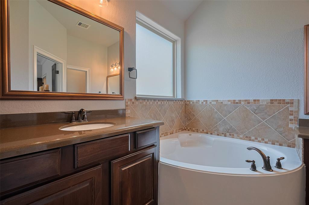 6 Sagamore Ridge Place, Spring, Texas image 31