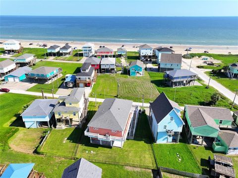 A home in Crystal Beach