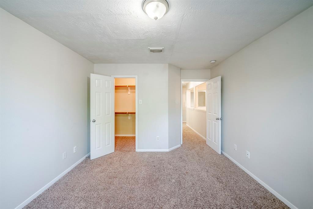 8826 Silver Yacht Drive, Humble, Texas image 31