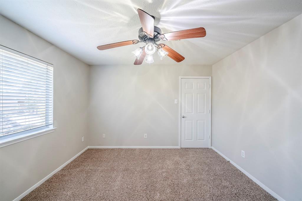 8826 Silver Yacht Drive, Humble, Texas image 32