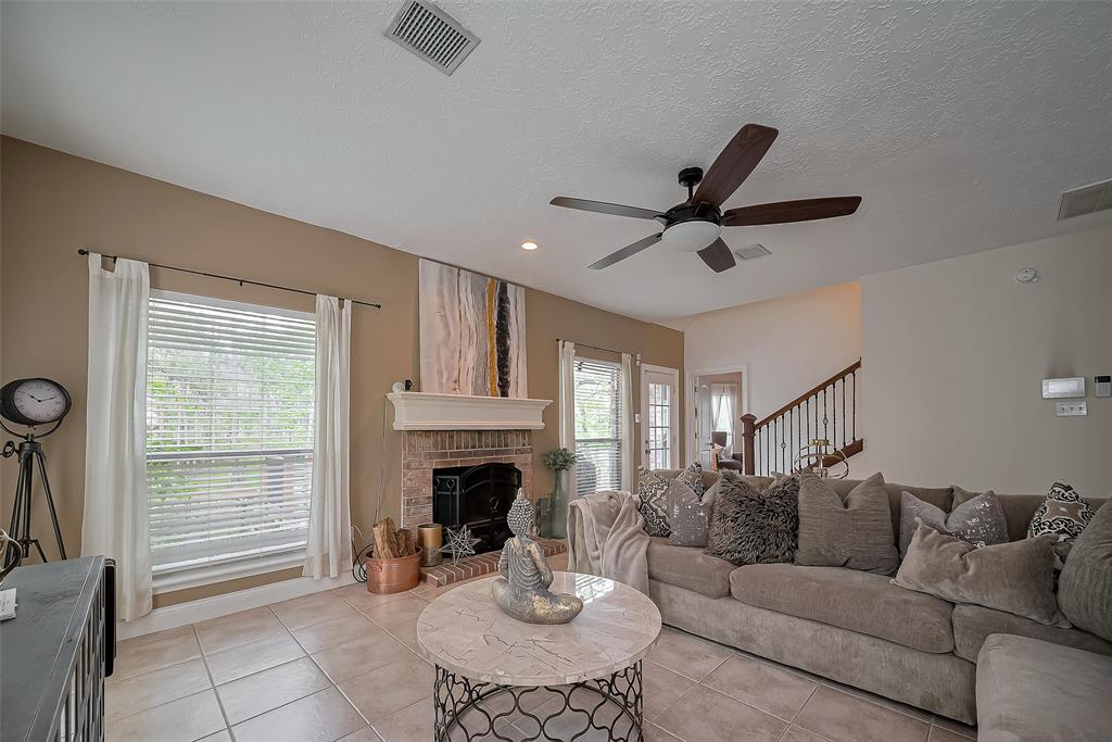 18914 Hikers Trail Drive, Humble, Texas image 10