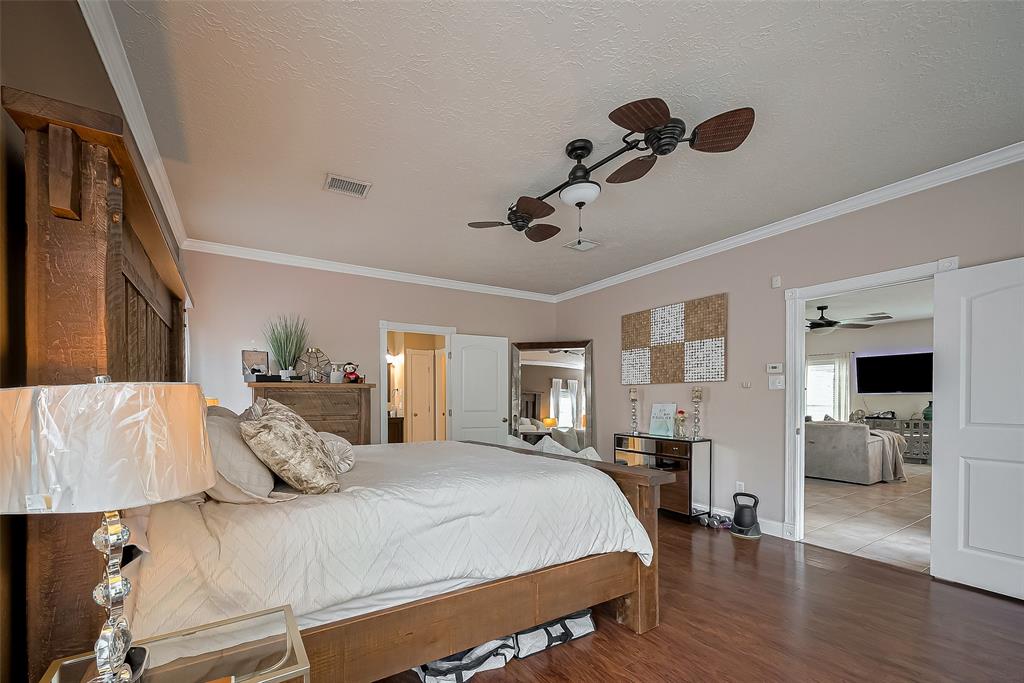 18914 Hikers Trail Drive, Humble, Texas image 27