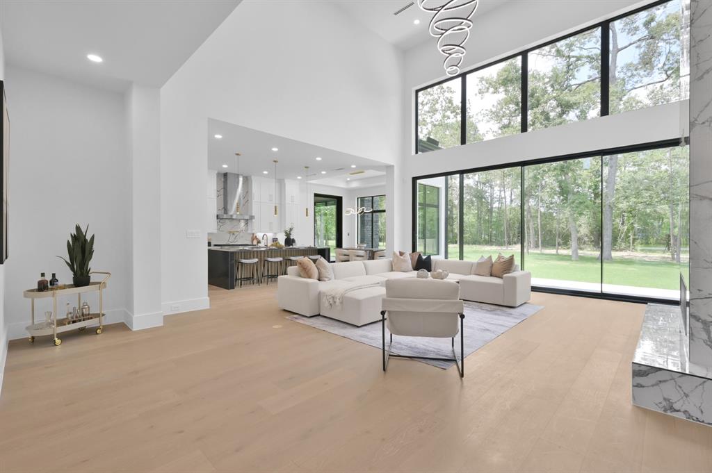 6323 Velvet Sky Court, Spring, Texas image 6