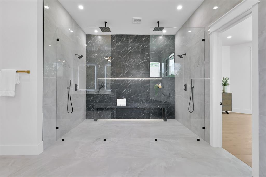 6323 Velvet Sky Court, Spring, Texas image 27