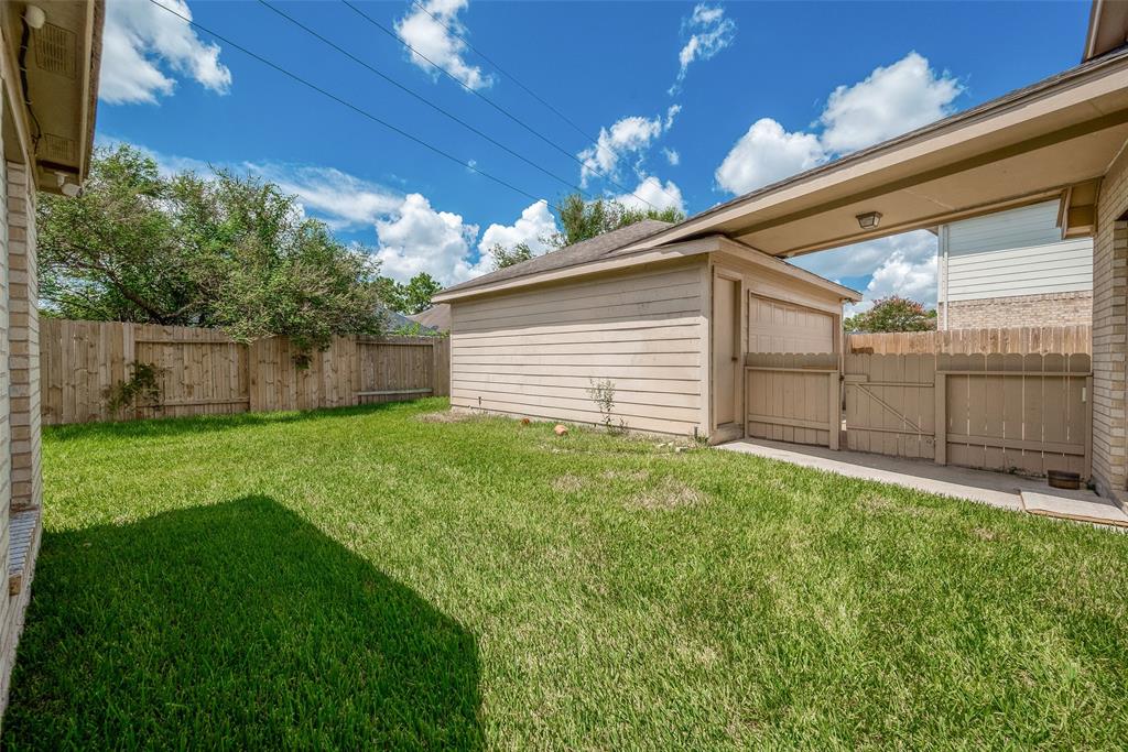 11410 Starlight Bay Street, Pearland, Texas image 35