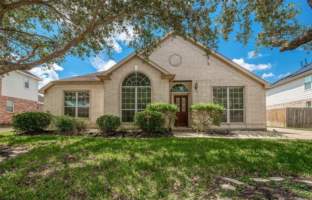 11410 Starlight Bay Street, Pearland, Texas image 2