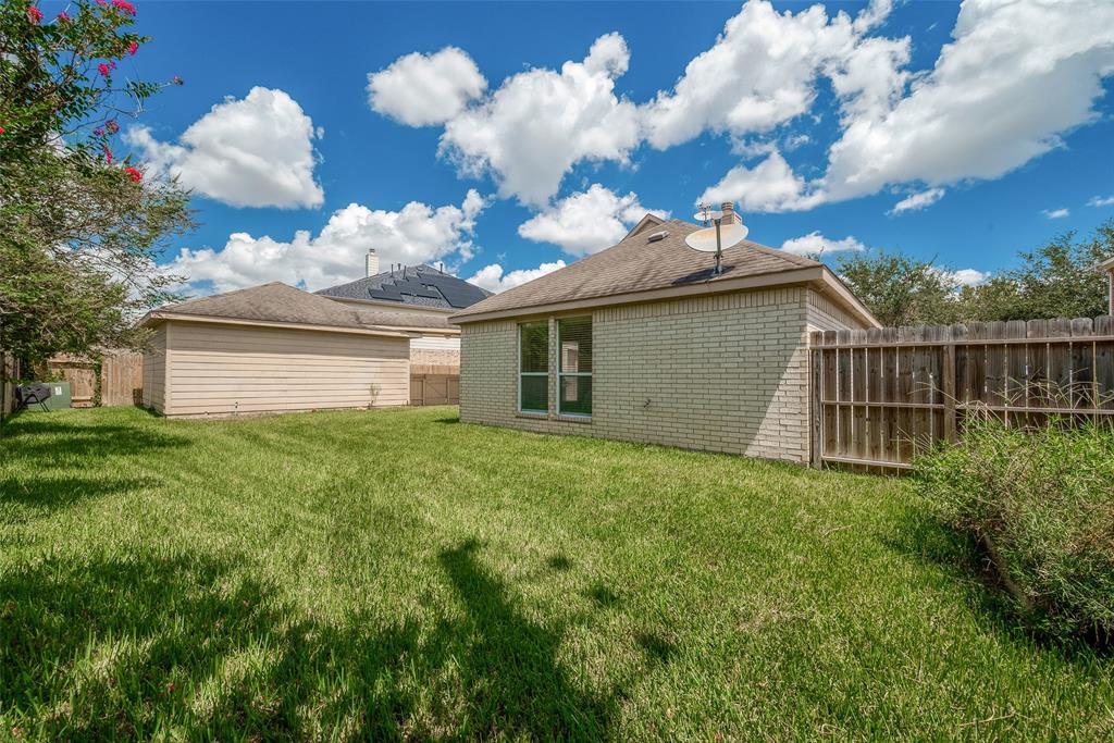 11410 Starlight Bay Street, Pearland, Texas image 36