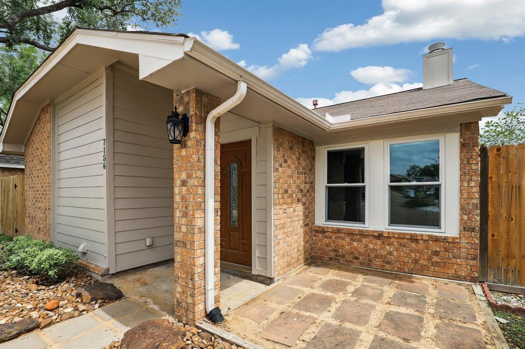 7156 Village Lake Drive, Cypress, Texas image 2