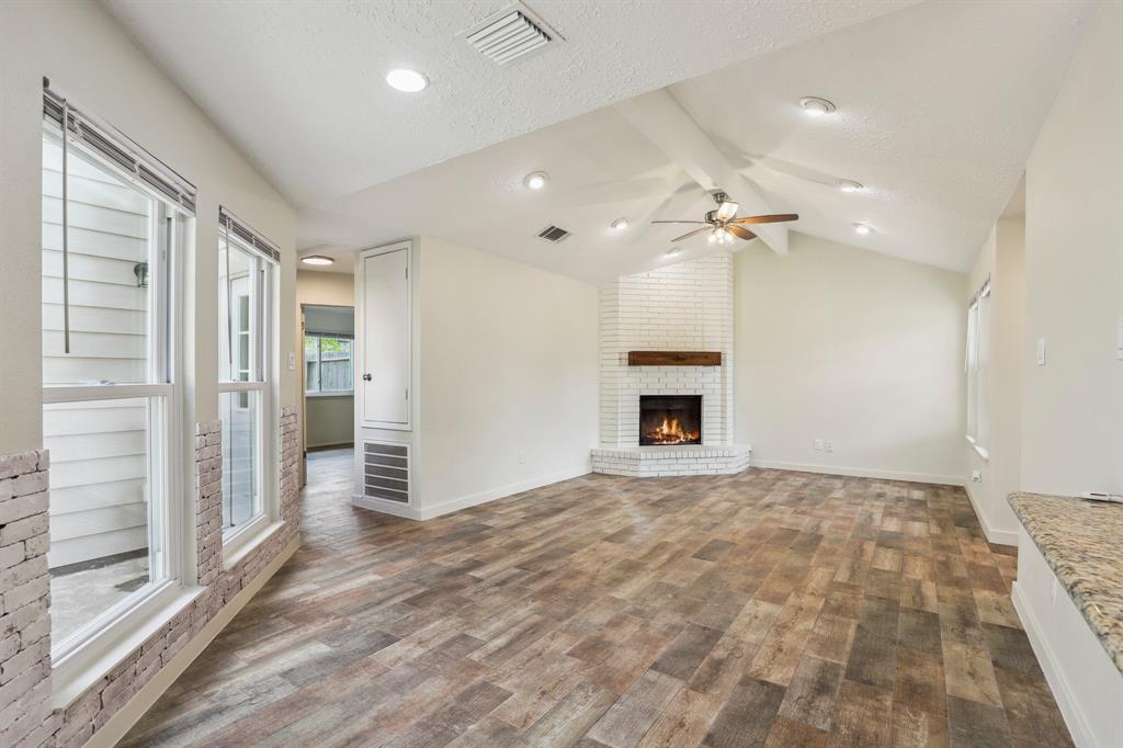 7156 Village Lake Drive, Cypress, Texas image 5