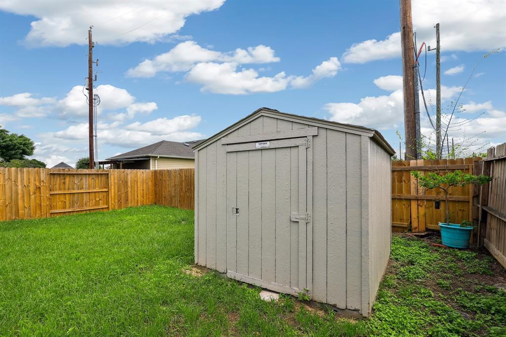 7156 Village Lake Drive, Cypress, Texas image 20