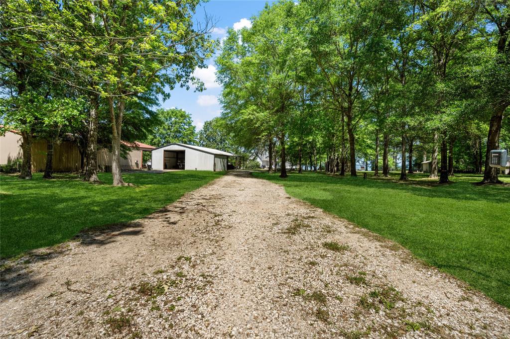101 Oak Arbor Lane, Coldspring, Texas image 5