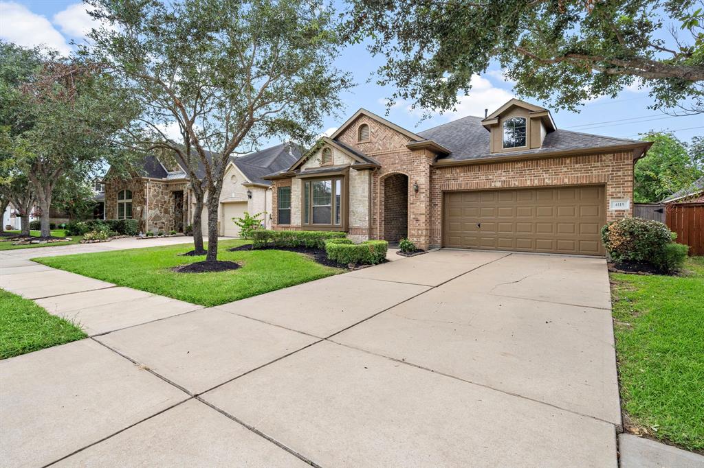 4115 Regal Stone Lane, Sugar Land, Texas image 3