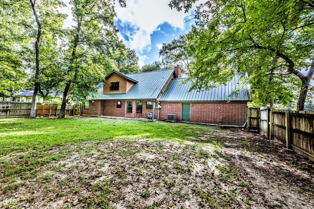 3660 Red Bud Lane, Huntsville, Texas image 22