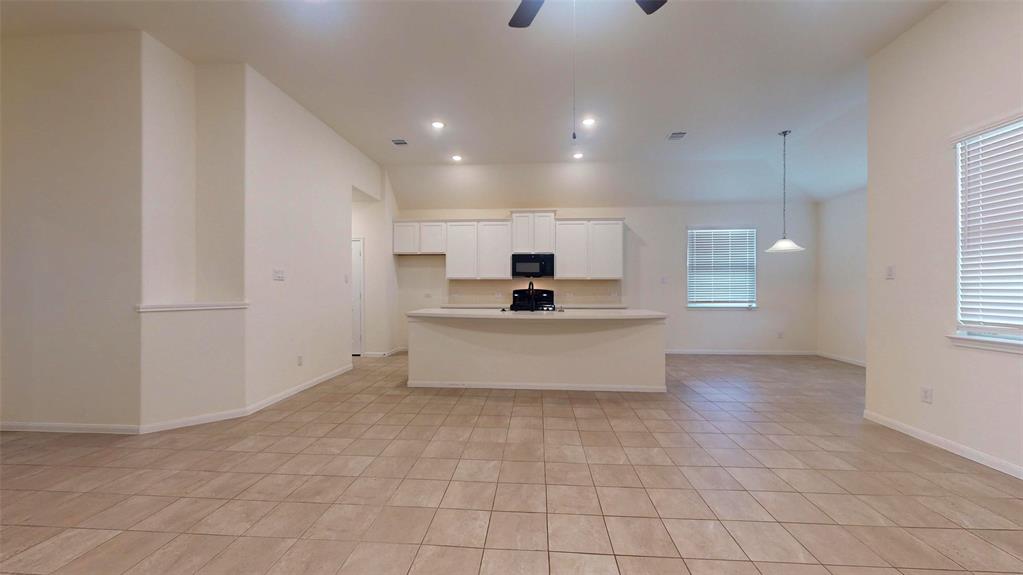 32307 Elmwood Manor, Waller, Texas image 6