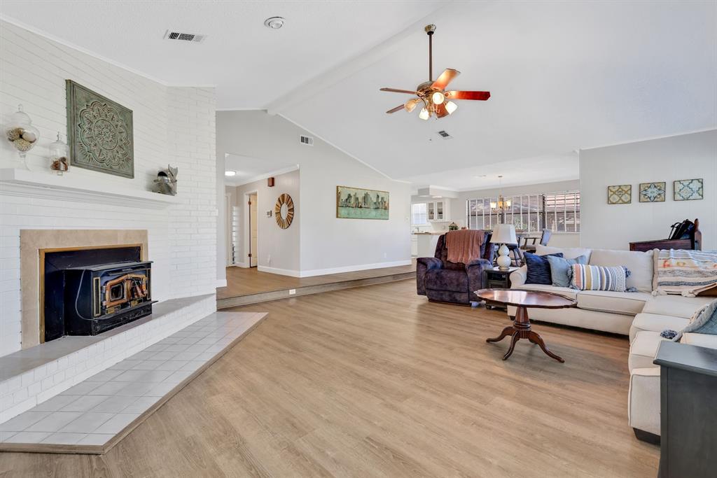 148 S Oak Bluff Street, Trinity, Texas image 8