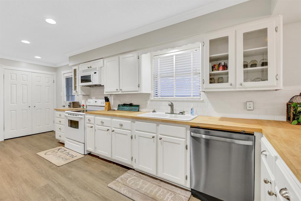 148 S Oak Bluff Street, Trinity, Texas image 13