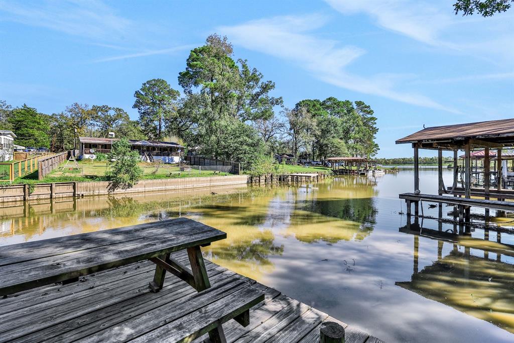 148 S Oak Bluff Street, Trinity, Texas image 1
