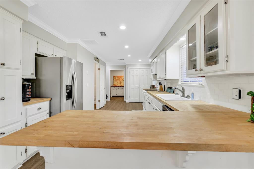 148 S Oak Bluff Street, Trinity, Texas image 12