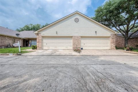 A home in Pearland