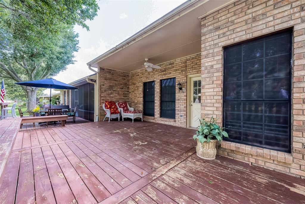 714 E Country Grove Circle, Pearland, Texas image 27