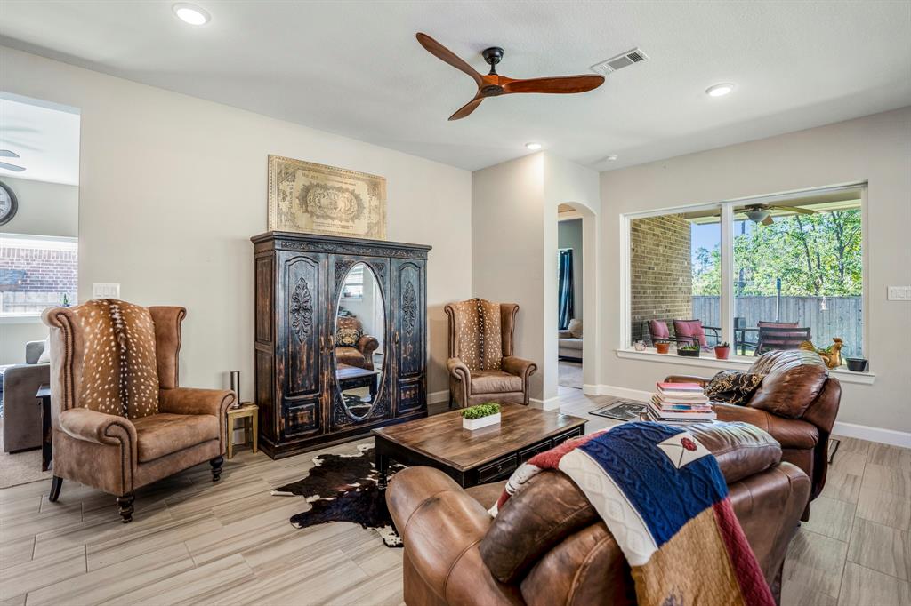 303 Trillium Park Loop, Conroe, Texas image 13