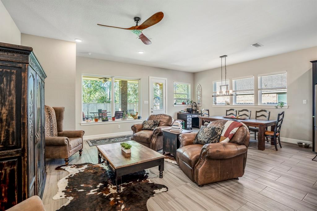 303 Trillium Park Loop, Conroe, Texas image 12