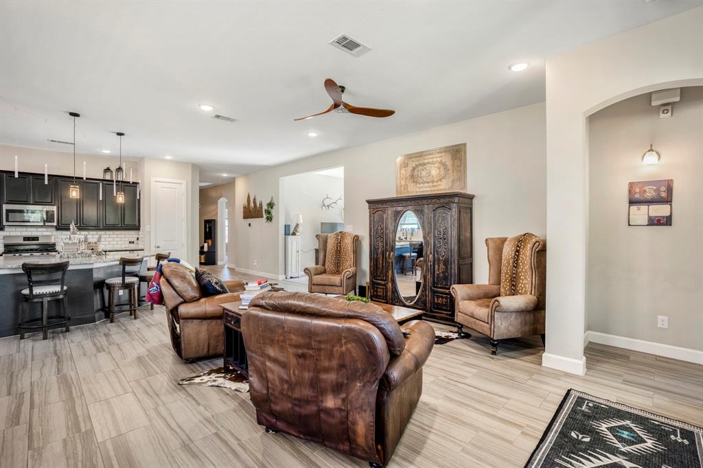 303 Trillium Park Loop, Conroe, Texas image 17