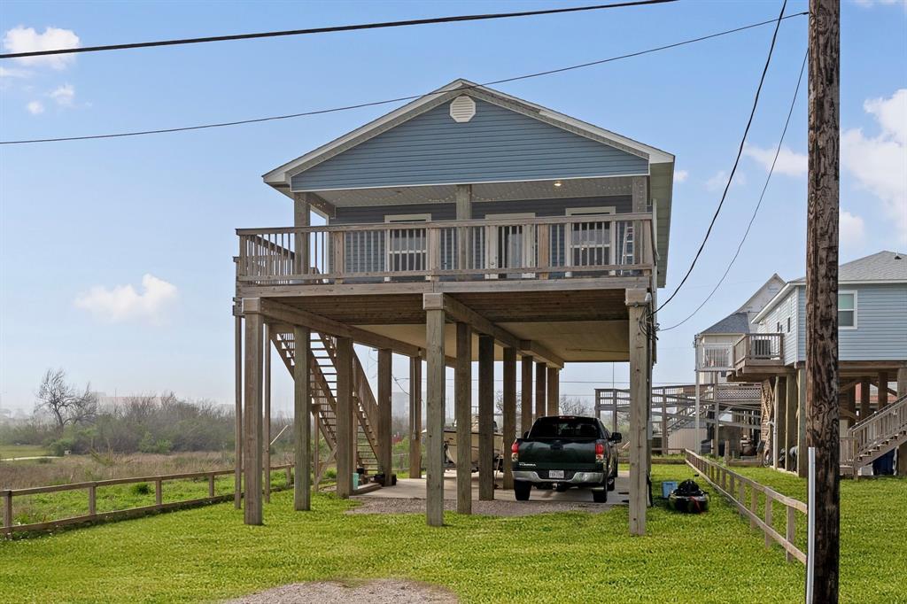 1310 Monument Drive, Surfside Beach, Texas image 2