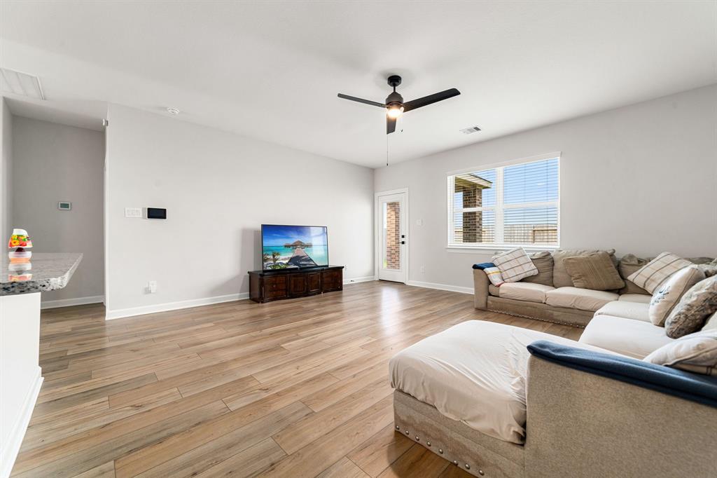 3009 Floating Barque Drive, Santa Fe, Texas image 8